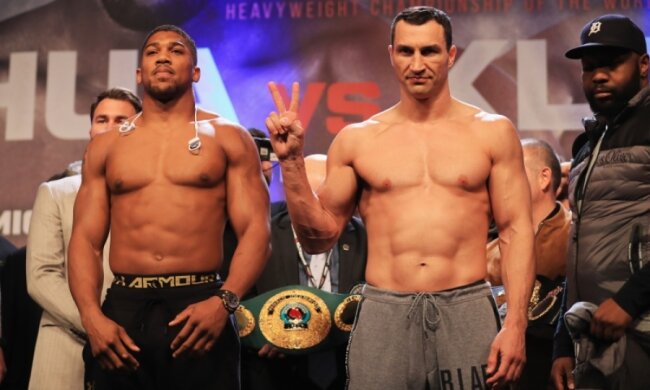 Кличко - Джошуа: Лучшие фото церемонии взвешивания