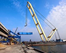 Самый известный кран Киева нашел новую работу