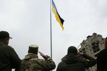 В Авдіївці замайорів український стяг, facebook.com/pressjfo.news