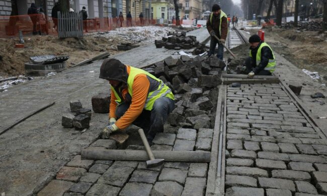 У Львові триває реконструкція вулиці Степана Бандери, фото ЛМР