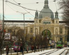 Масова евакуація: у Львові замінували залізничний вокзал