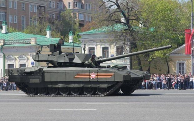 Труна на коліщатках: експерт розніс "сирий" і дорогий російський танк