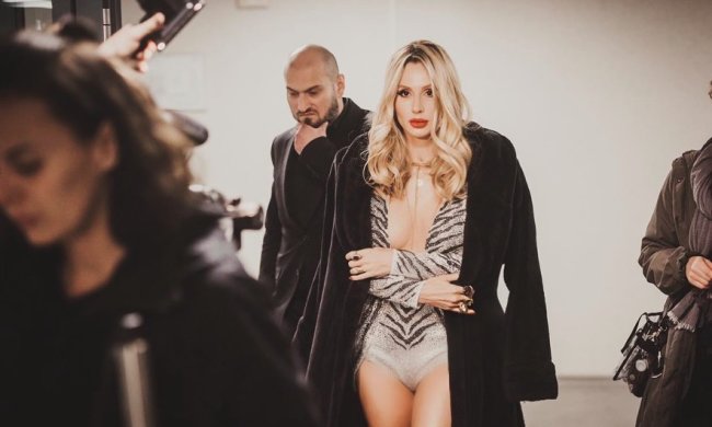 Линдеманн трогательно признался Лободе в любви: "Поздравил и маму, и дочку"