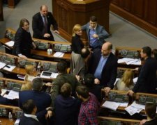 Українські політики мають психологію підлітків