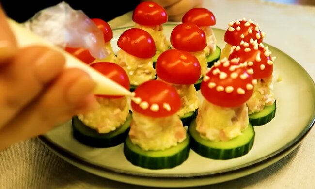 Блюдо на Новый год, кадр из видео