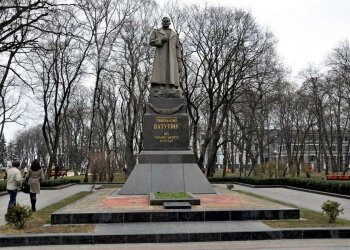 У Києві залишать пам'ятник соратника кривавого Жукова, знищив тисячі українців: подробиці скандалу