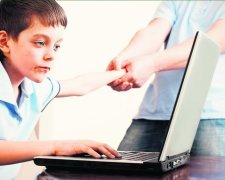 Российские школьники "больны" интернетом