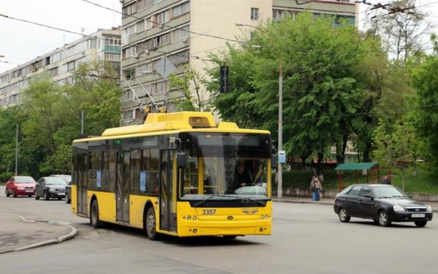 Українців змусять платити за проїзд вдвічі більше: названі терміни і ціни