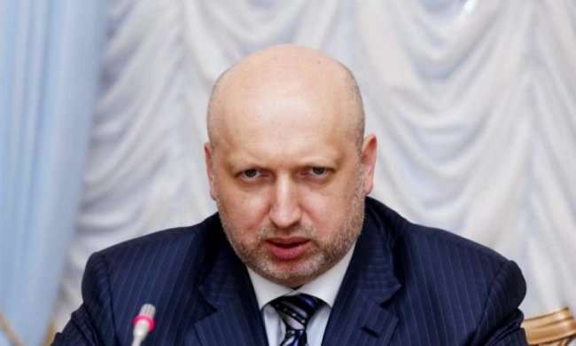 Україна не Чечня: журналістка пояснила заяву Турчинова про АТО