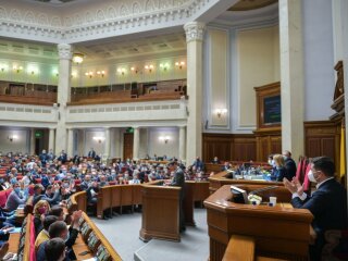 Верховна Рада, фото з вільних джерел