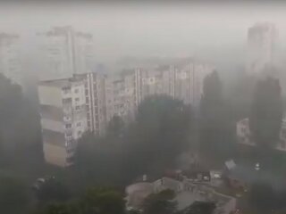 Ливень, скриншот из видео