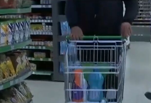 Супермаркет, кадр з відео