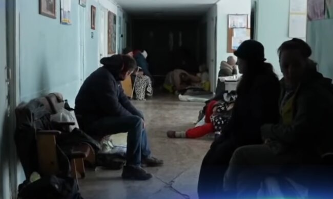 Не включать свет, удалить фото, не давать детям шуметь: простые правила, чтобы сохранить жизнь в оккупации