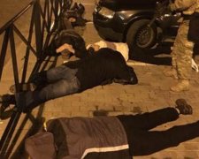 Преступников с янтарем на три миллиона поймали на Волыни