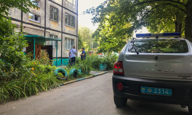 У Дніпрі житловий будинок начинили гранатами, люди в паніці стрибали з вікон: кадри масової евакуації