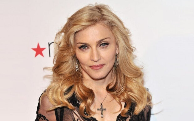 Мадонна, фото з вільних джерел