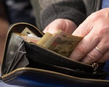 На українців чекає чергове лихо: експерт розповів про великий стрибок долара