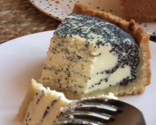 Сирно-маковий пиріг, кадр з відео