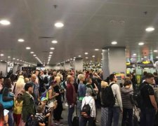 Волонтер показал безвизовое безумие в аэропортах