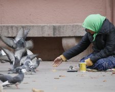 В Україні не буде високих зарплат, а знижувати податки не має сенсу, - експерт