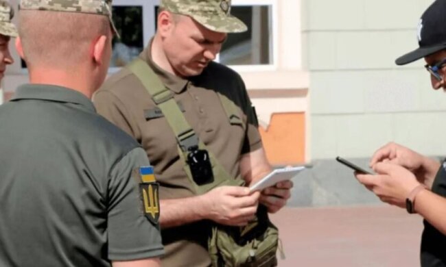 Бодікамери у ТЦК. Фото 112.ua