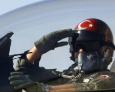 Пілоти Туреччини збиватимуть порушників без команди "зверху"