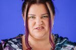 Владна Alyona Alyona вказала чоловікам на їх місце у стосунках: "Від змаху пальчика жінки..."