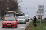 Пішоходи та дорога, фото з вільних джерел