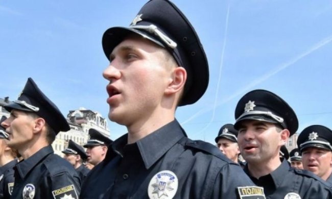 Поліція знову охоронятиме стадіони під час футболу