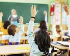 Жорстокість захлеснула Україну: директор школи брутально побила учня
