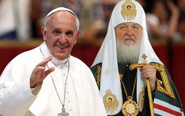 Кто лучше: соцсети "порвало" сравнение понтифика и патриарха