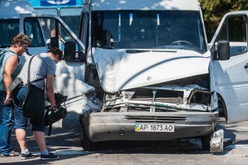 На Львівщині п'яний депутат влаштував на дорозі кривавий хоррор: під колесами - молода дівчина, гряде самосуд