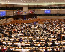 ЄС продовжив блокування інвестицій до Криму