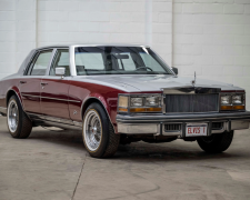 Cadillac Seville 1977 года / фото: Bonham