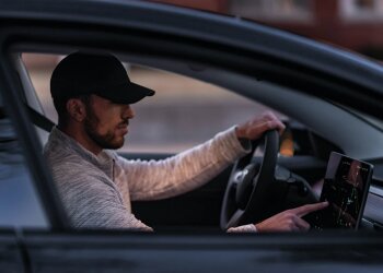 Автомобилист, фото Pexels