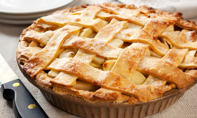Робимо сімейний яблучний пиріг: традиційний рецепт