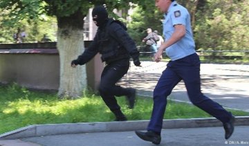 Террористы застрелили четырех человек в Алматы