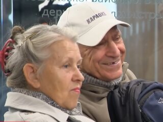 Пенсионеры, кадр из видео