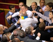 Главный "боксер" Рады поиздевался над российским "кривосудием"
