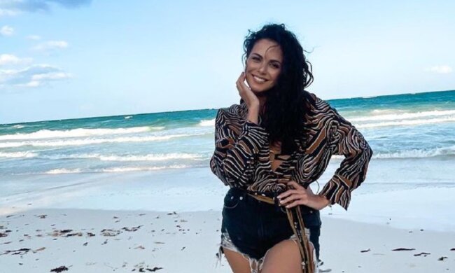 Настя Каменских, instagram.com/kamenskux