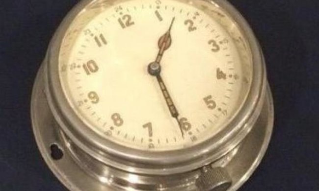 Британець намагався вивезти з Києва радіаційній годинник