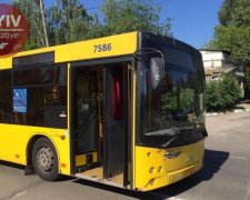 На столичній Борщагівці маршрутка протаранила автобус 
