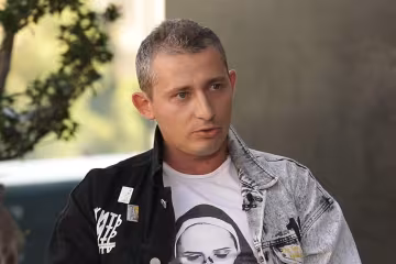 Коля Сєрга, скріншот з відео