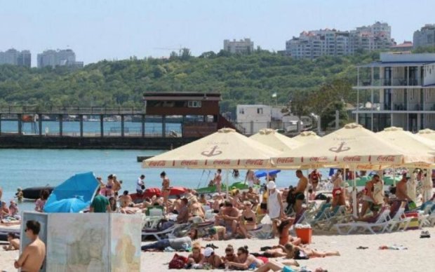 Соцмережі висміяли "переповнені" кримські курорти