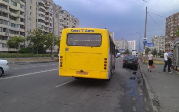 Водій київського "гробу" на колесах начхав на пасажирів: фото