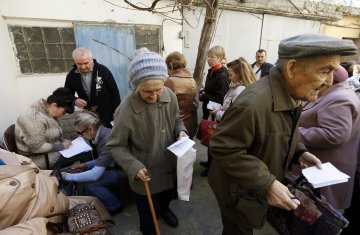 Украинцам уменьшат пенсии