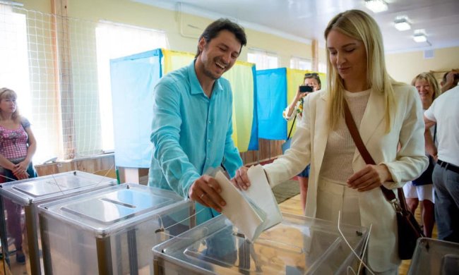 Вибори до Ради 2019: як голосували Притула, продюсер Лорак, Кошовий, Бурмака та інші зірки
