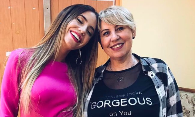 Дорофєєва вразила фото зі стильною мамою: "Вже модніша за тебе"