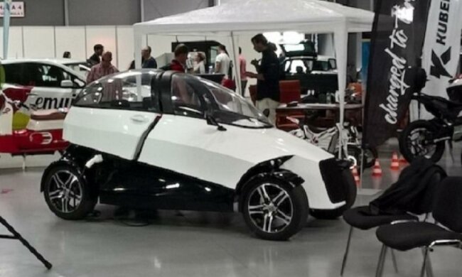 Дизайнер надрукував бюджетний екомобіль