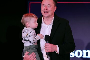 Ілон Маск з сином. Фото: Ілон Маск з сином. Фото: Flipboard